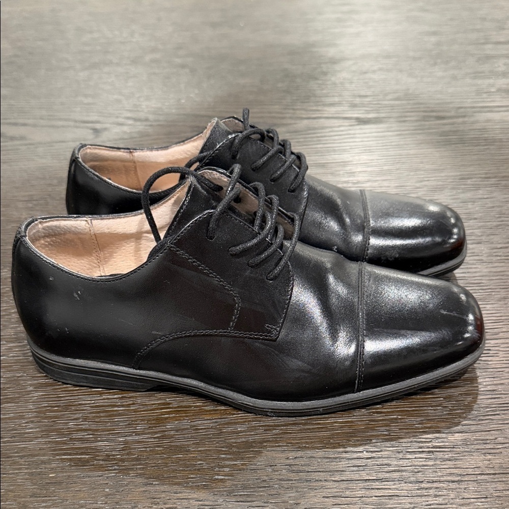 Classic Black Boy’s Dress Shoes - Picture 2 of 6